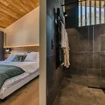 Choucas - Modern Luxury - Heart Of